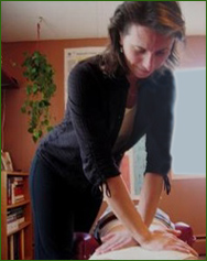 Dr Jessica E Loda - NewYork working on chiropractic patient