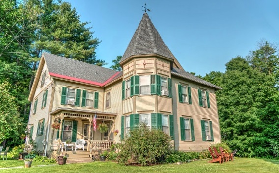 Victorian B&B with Wool Beds